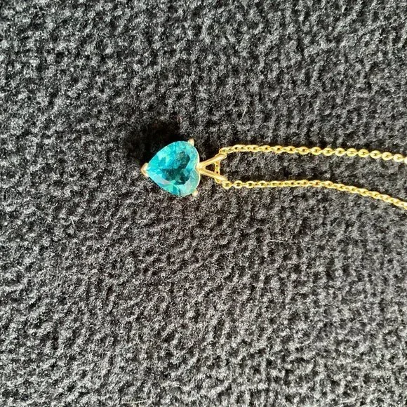 Faux Topaz Heart Necklace, Beautiful - Picture 5 of 7